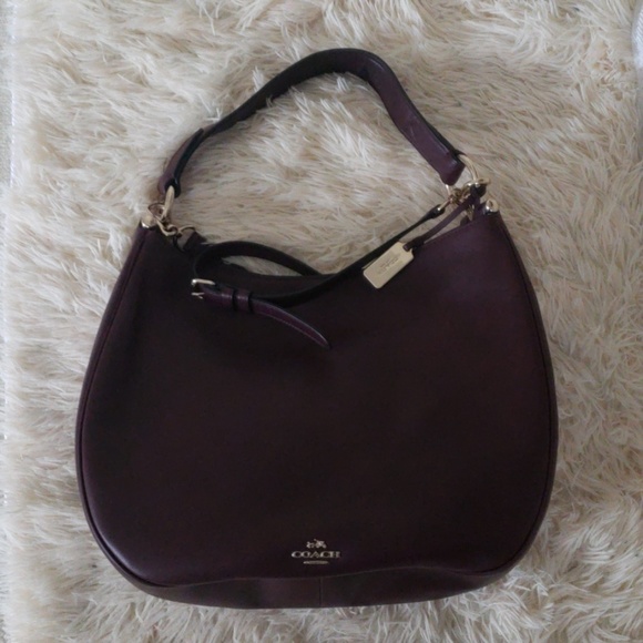 Nomad Hobo Crossbody - Picture 2 of 7